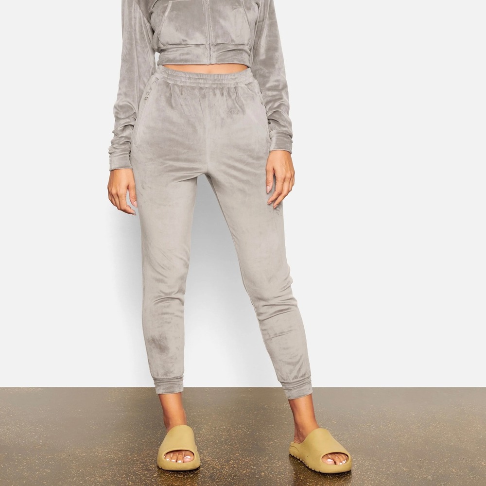 SKIMS Velour Jogger Smoke Grey‎ High Waisted Sweatpants Women Size Large